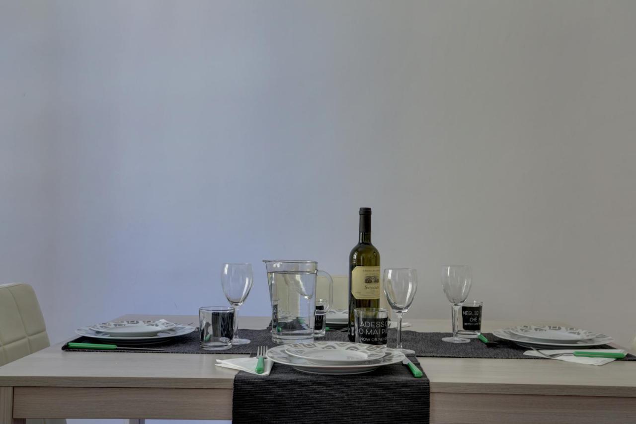 Colosseo Apt Mecenate 77 - Home And More Рим Екстериор снимка